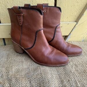 Bass Womens Boots Sophia Leather Ankle Booties